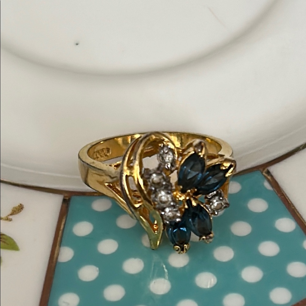 Vintage Diamond Sapphire Gold Ring